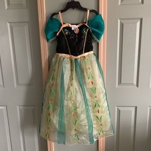 Disney Anna costume size 9/10 girls